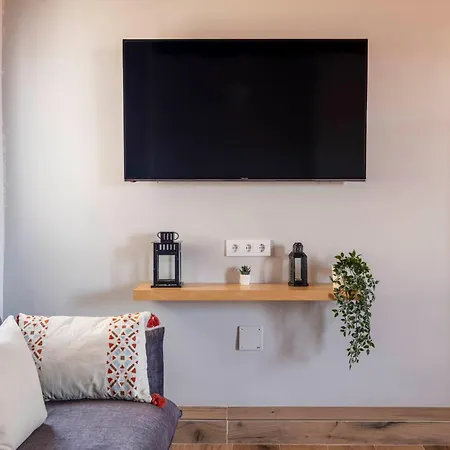 Apartament Atico Con Terraza Plz. Espana / Fira